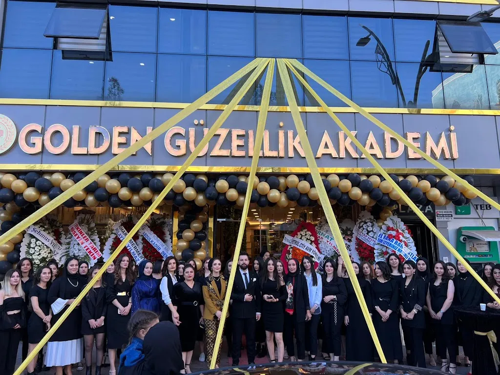 GOLDEN GÜZELLİK AKADEMİ