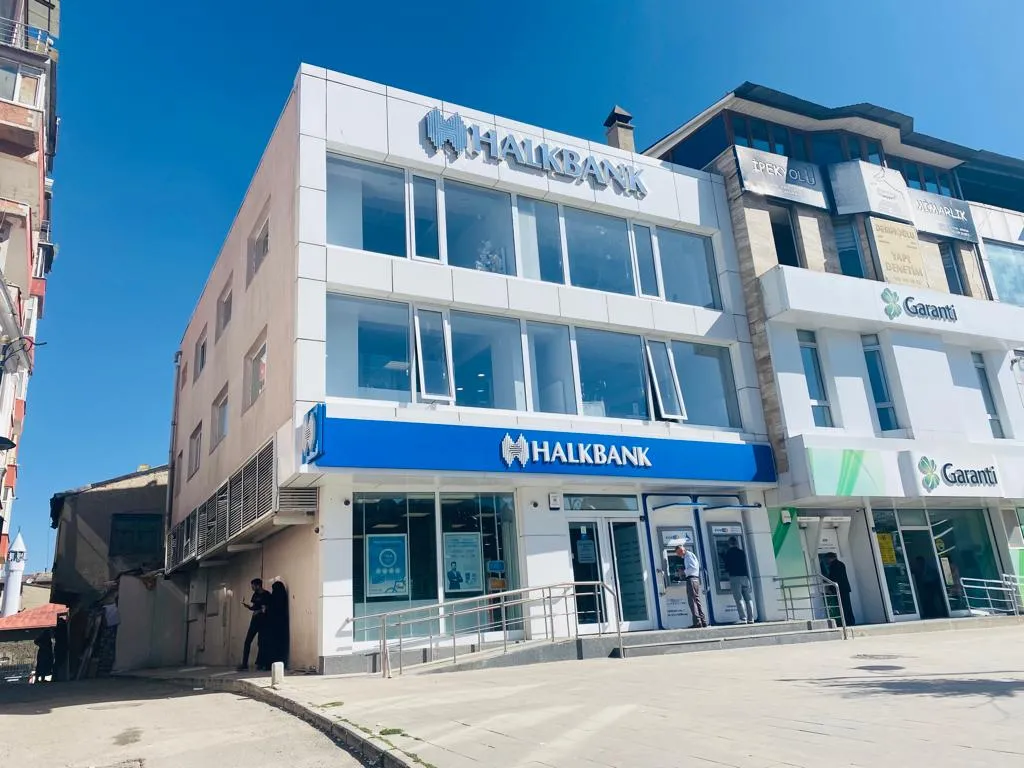 Halkbank Cumhuriyet Caddesi Şubesi