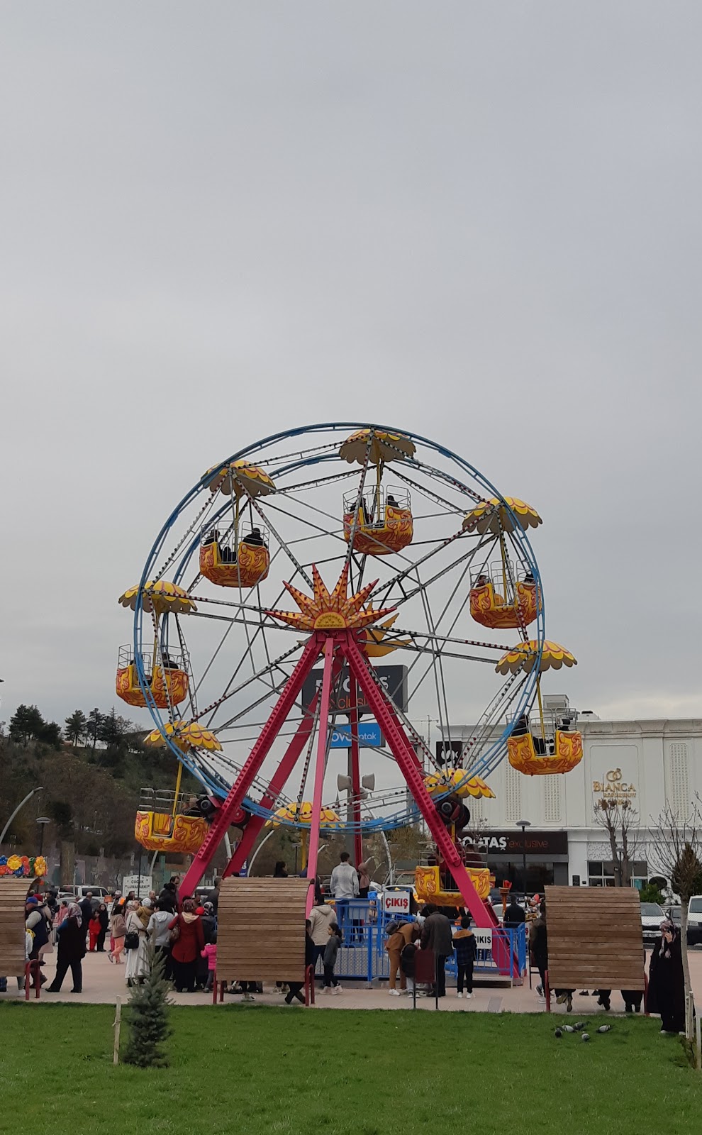 Keçiören Lunaparkı