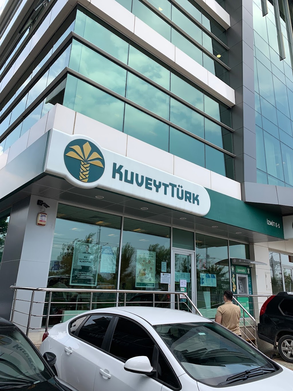 Kuveyt Türk İzmit E5 Şubesi