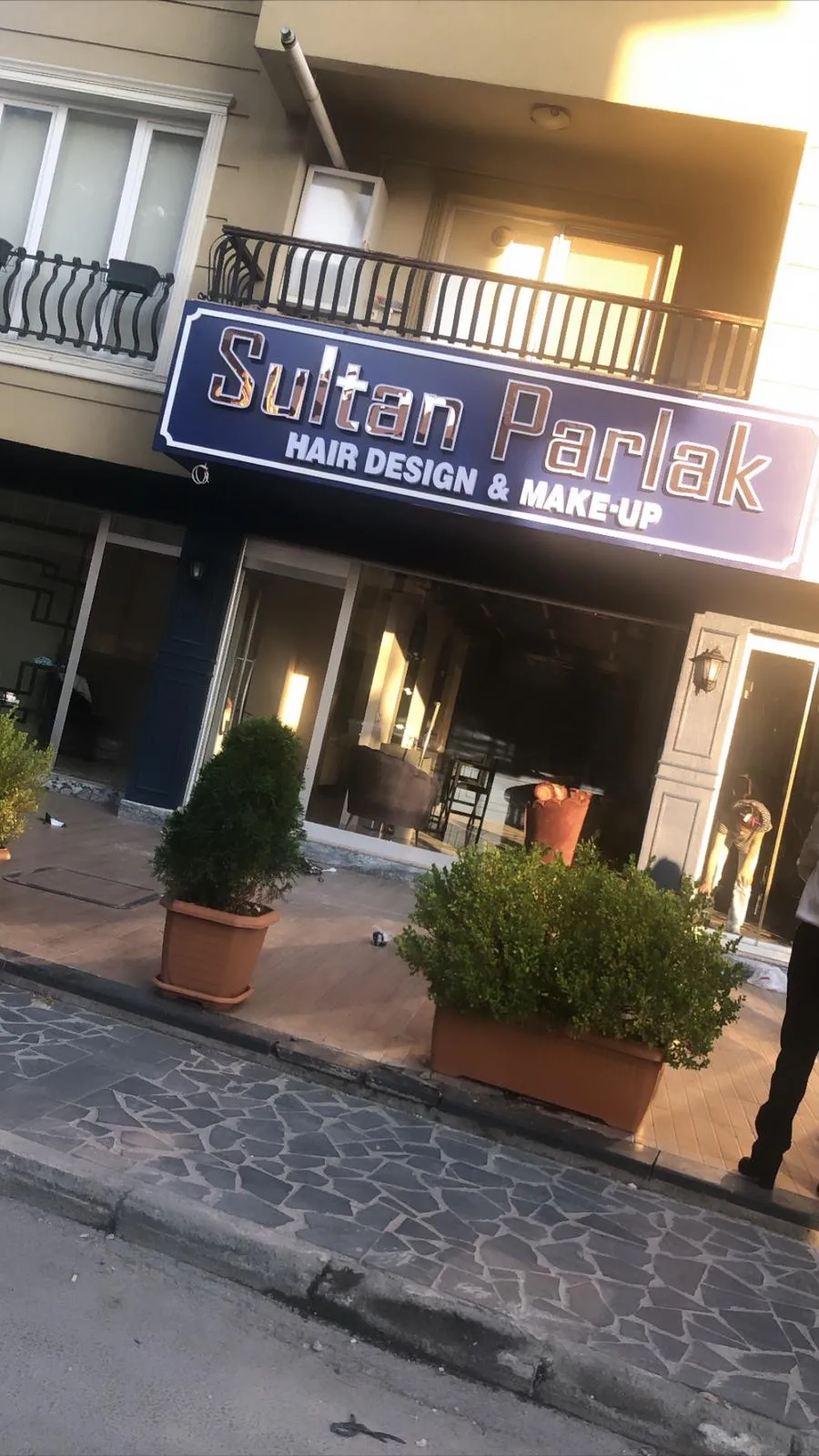 Sultan Parlak Hair Design&Make-Up