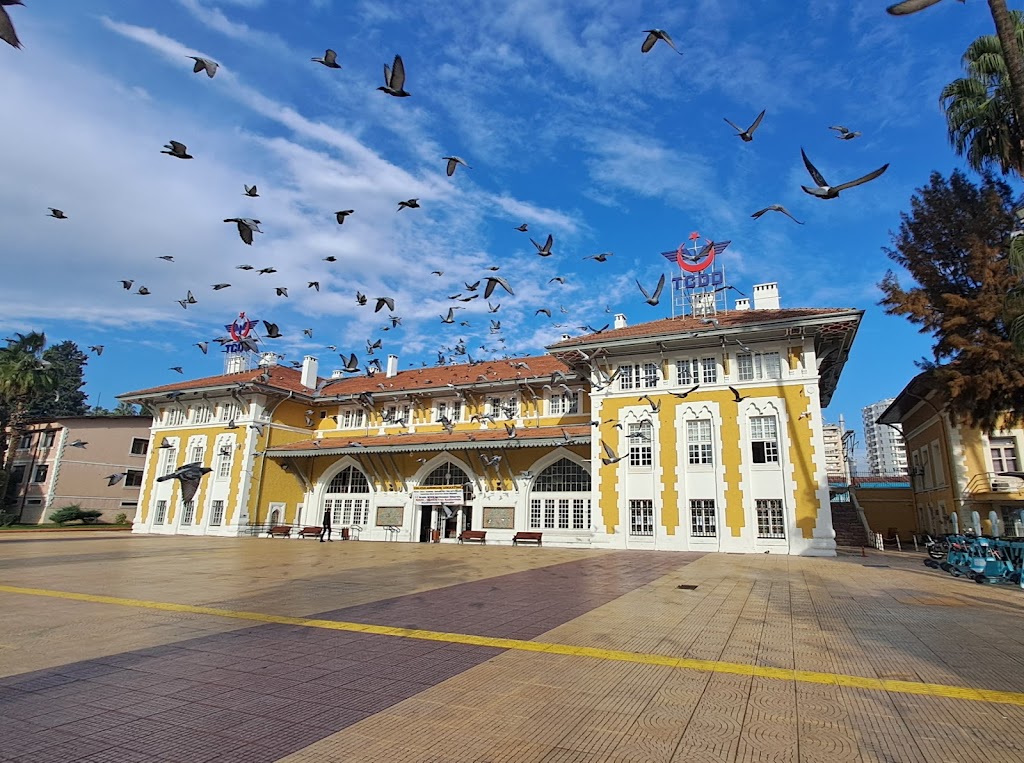 ADANA TREN GARI