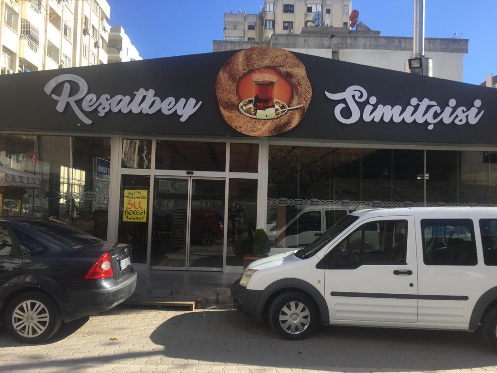 Reşatbey Simitçisi