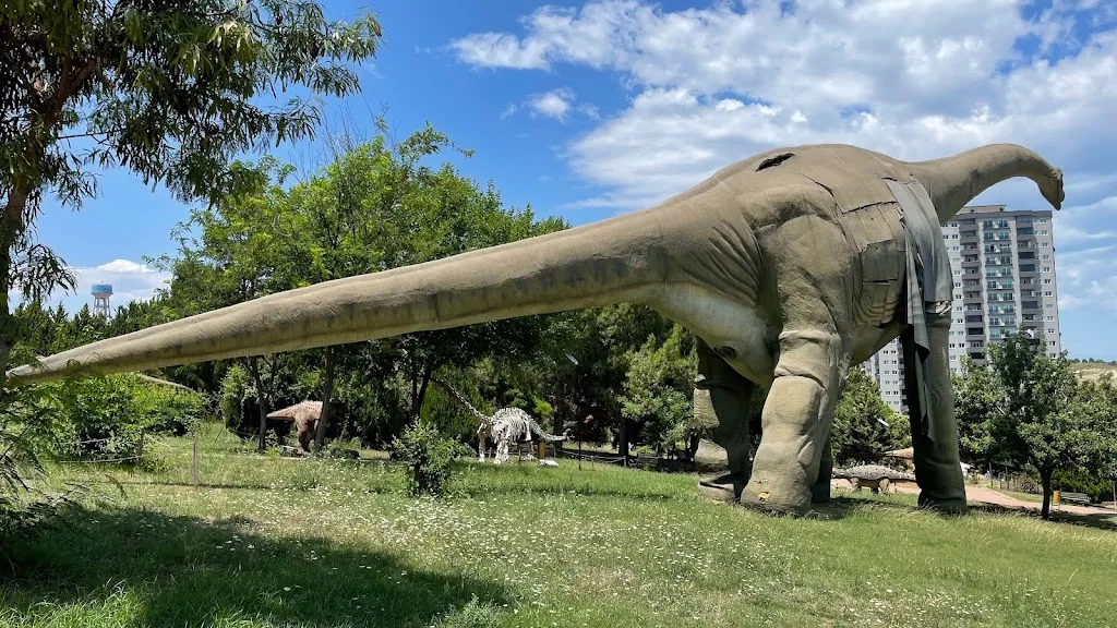 Sakıp Sabancı Dinazor Parkı