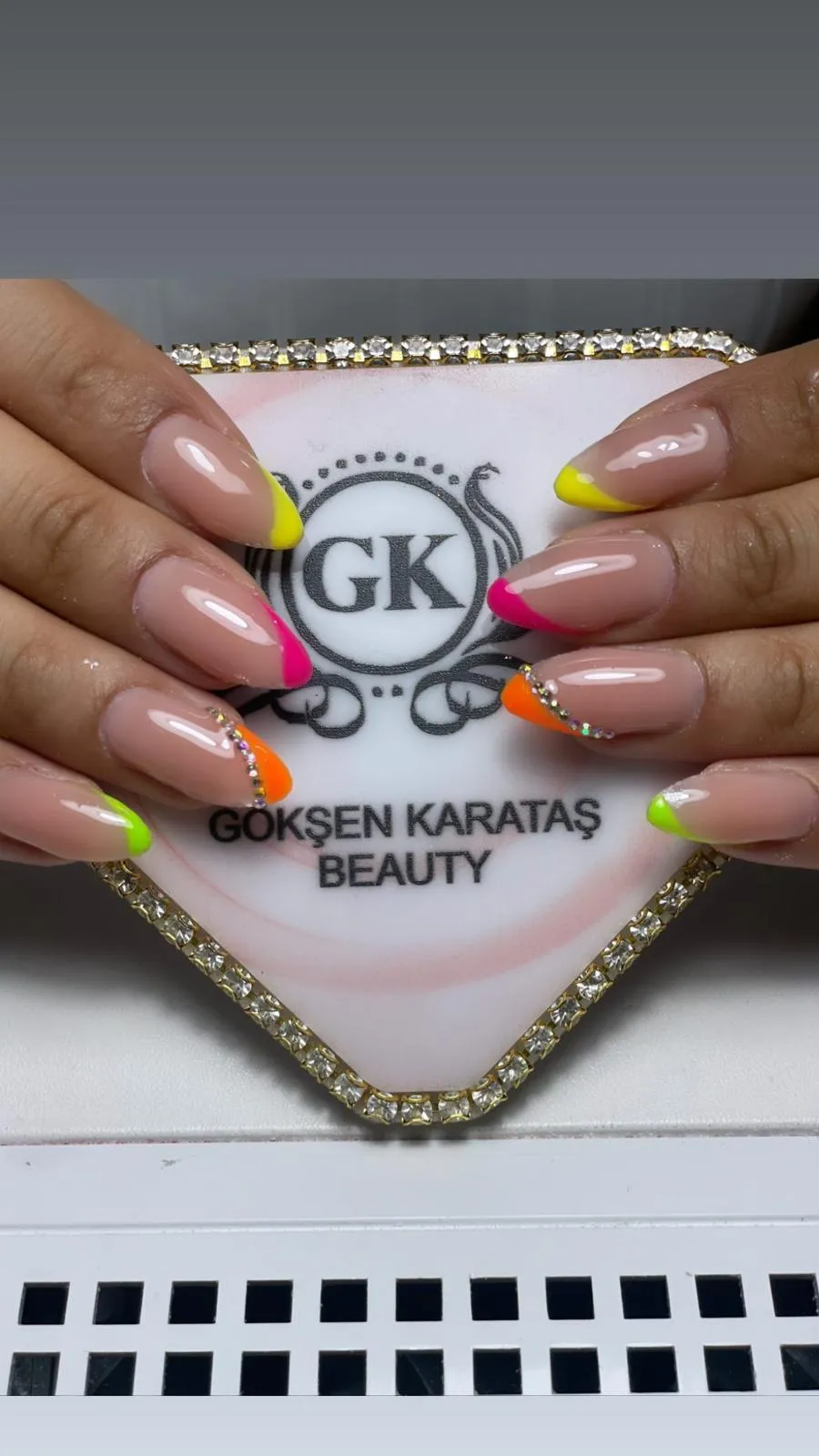 GÖKŞEN KARATAŞ BEAUTY