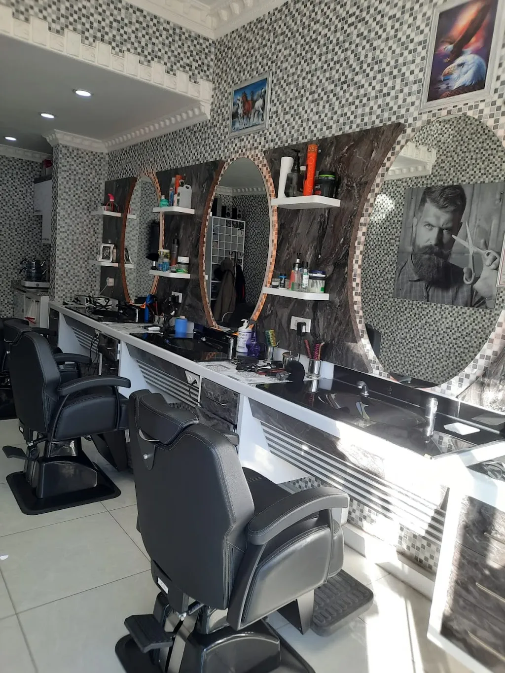 Saloon Mustafa