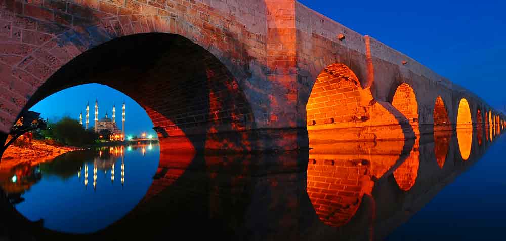 Adana: Akdeniz’in Lezzet ve Kültür Başkenti