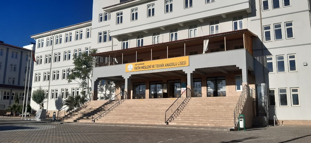 Adıyaman fatih mesleki ve teknik Anadolu lisesi MELİSA YILDIZ ÖLÜMSÜZDÜR