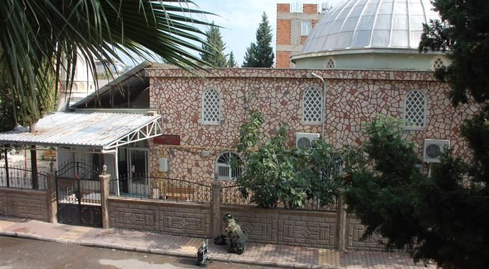 Alitaşı Camii