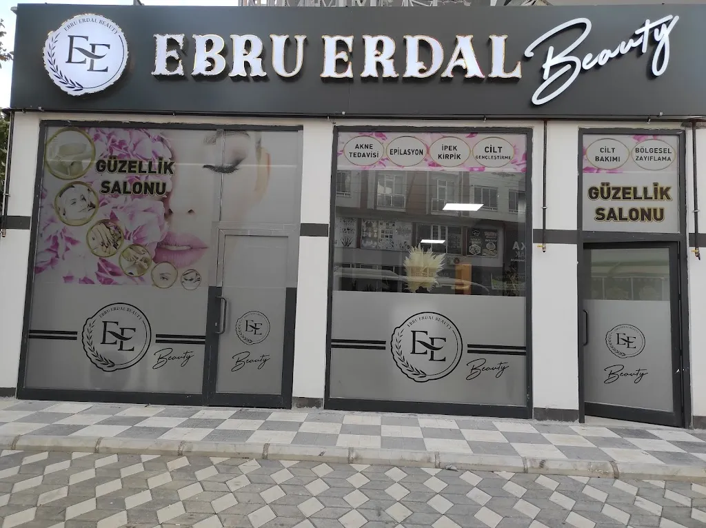 Ebru Erdal beauty