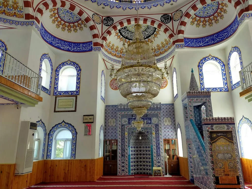 Karapınar Cami