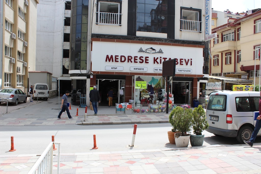 Medrese Kitabevi