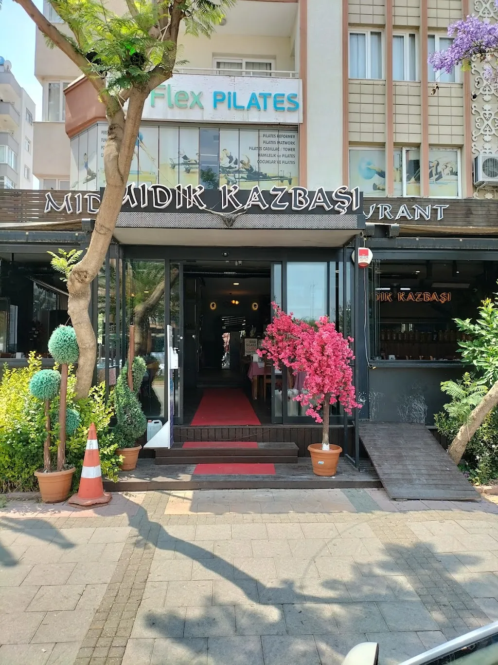 Mıdık Kazbaşı Restaurant Murat Ezgü