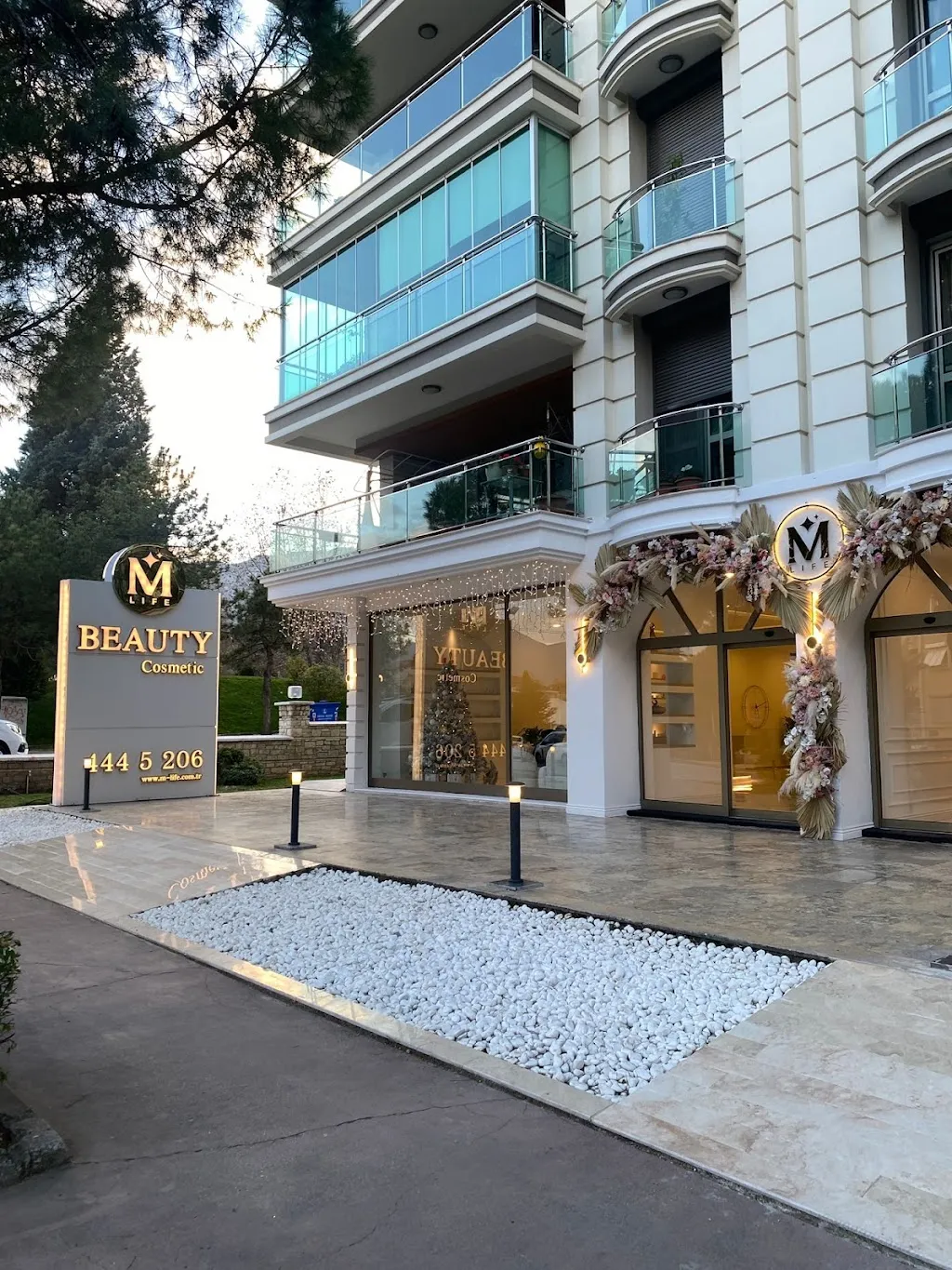 M’life Beauty Çamlık – Denizli en büyük güzellik merkezi