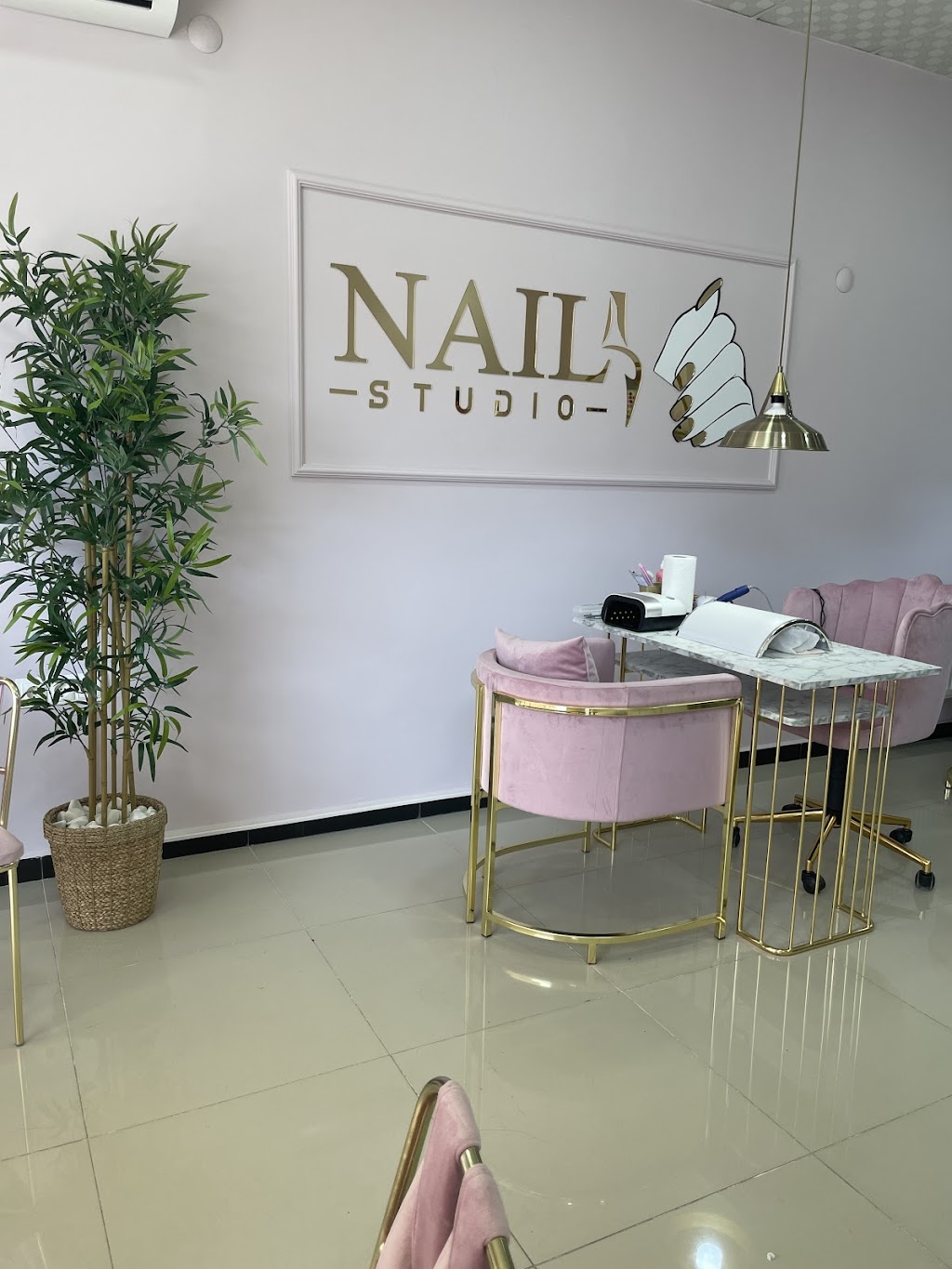 Nail Studio