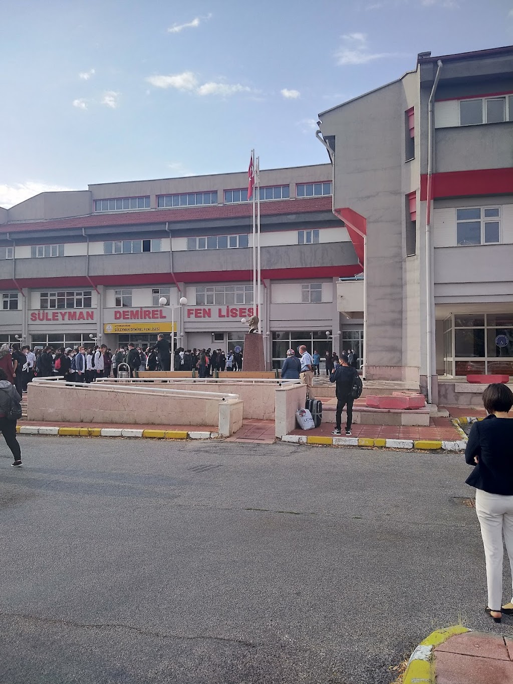 Afyonkarahisar Süleyman Demirel Fen Lisesi