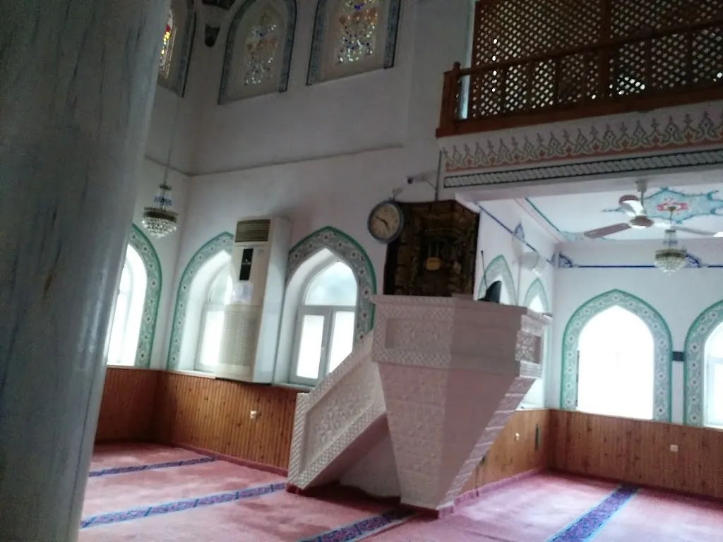 Akşemsettin Cami