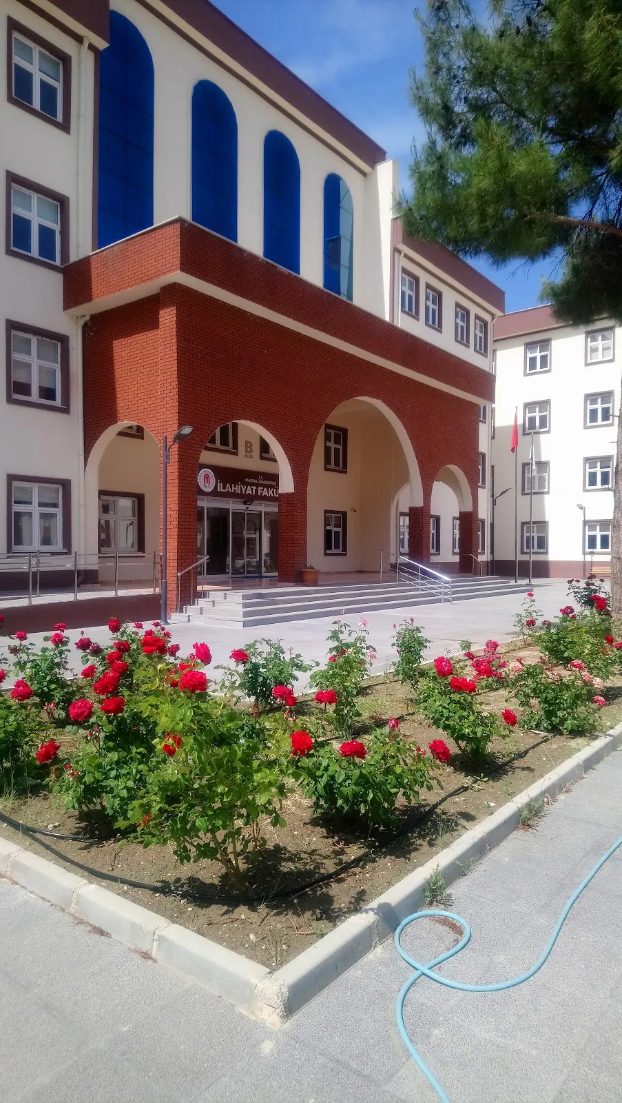 Amasya Üniversitesi İlahiyat Fakültesi