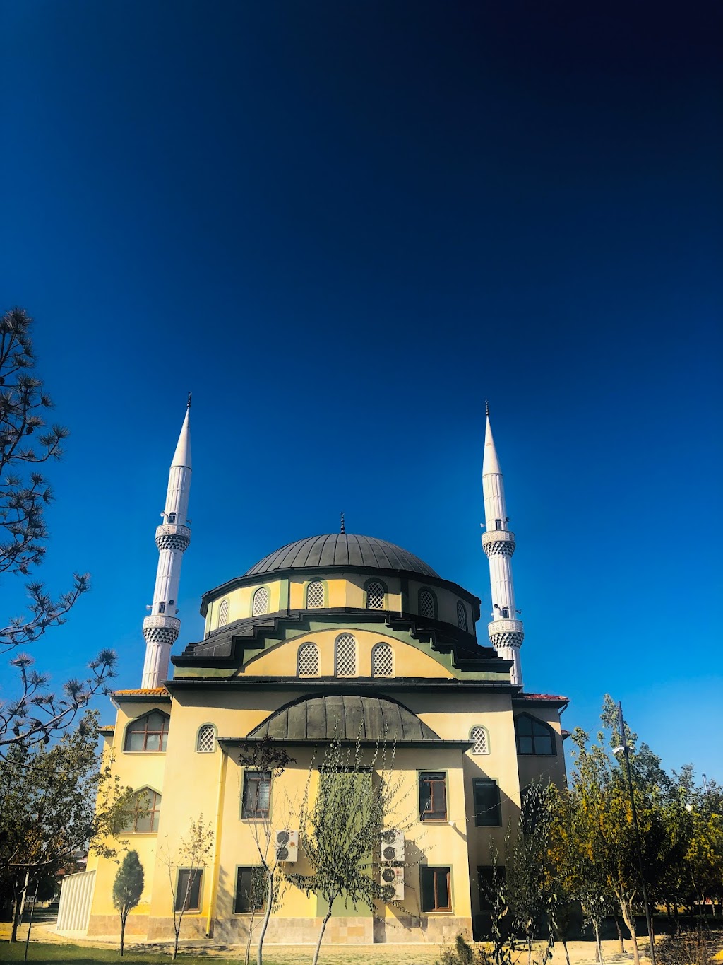 İmamı Azam Cami