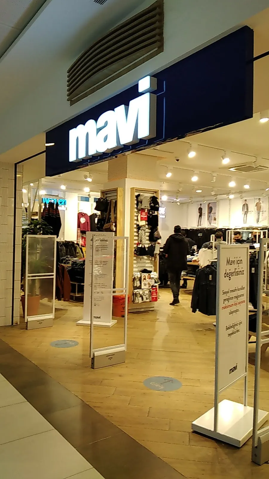 Mavi – Aksaray Efor AVM