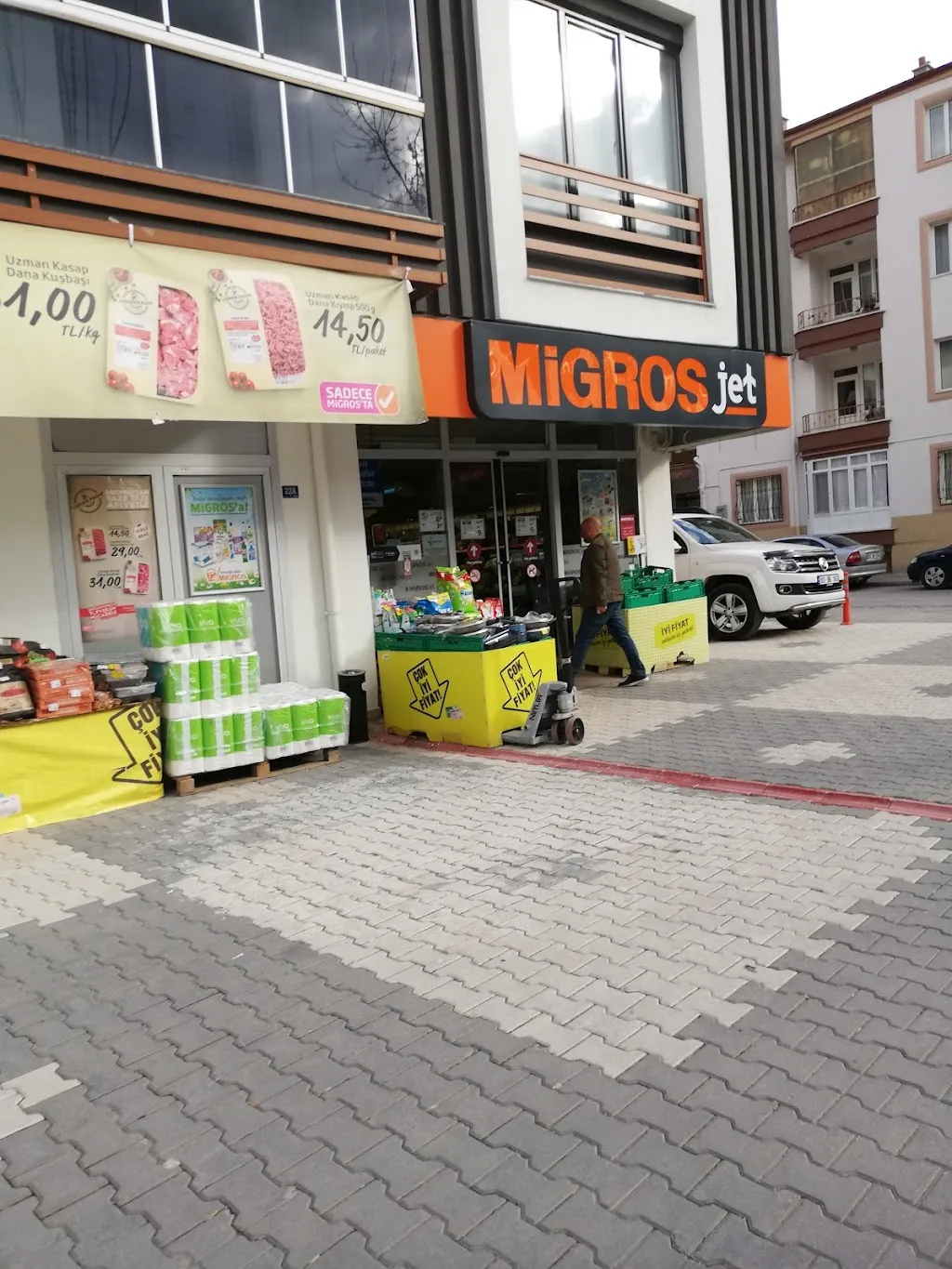 Migros Jet