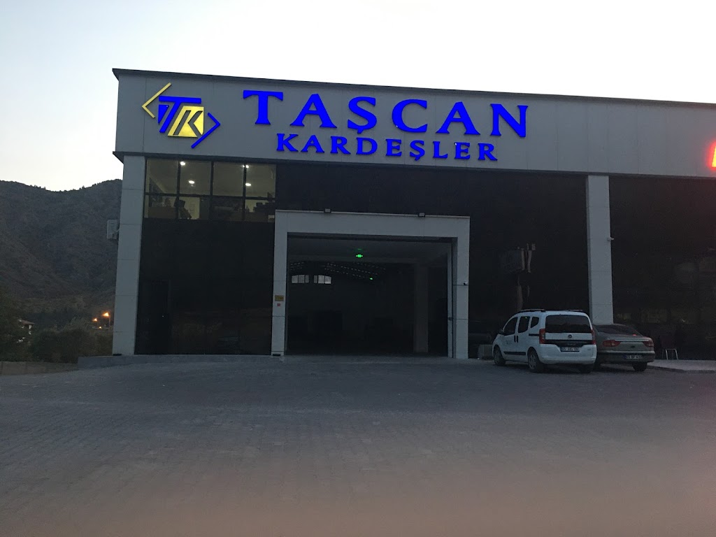 TAŞCAN KARDEŞLER - AMASYA EFES PİLSEN BAYİİ