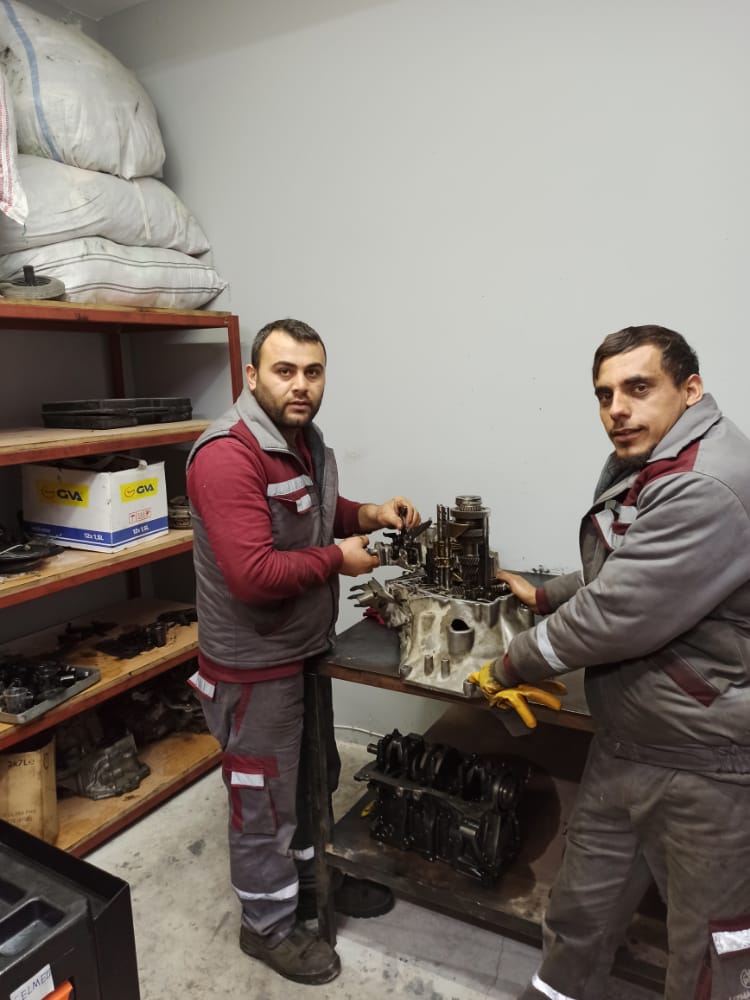 Uzman oto Tamir Ve Bakim ve yedek parca Servisi AKSARAY FIAT FORD RENAULT OPEL TOYOTA HYUNDAI WOLKSVAGEN AUDI