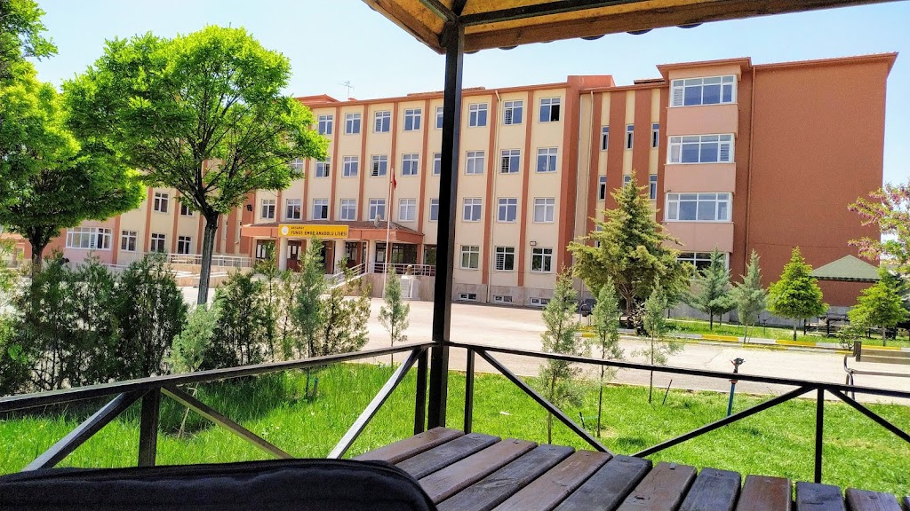 Yunus Emre Anadolu Lisesi