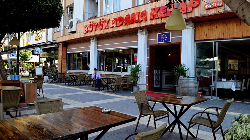 Adana’da Yemek Yerleri & En İyi 50 Restoran