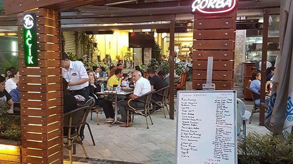 Adana’da Yemek Yerleri & En İyi 50 Restoran