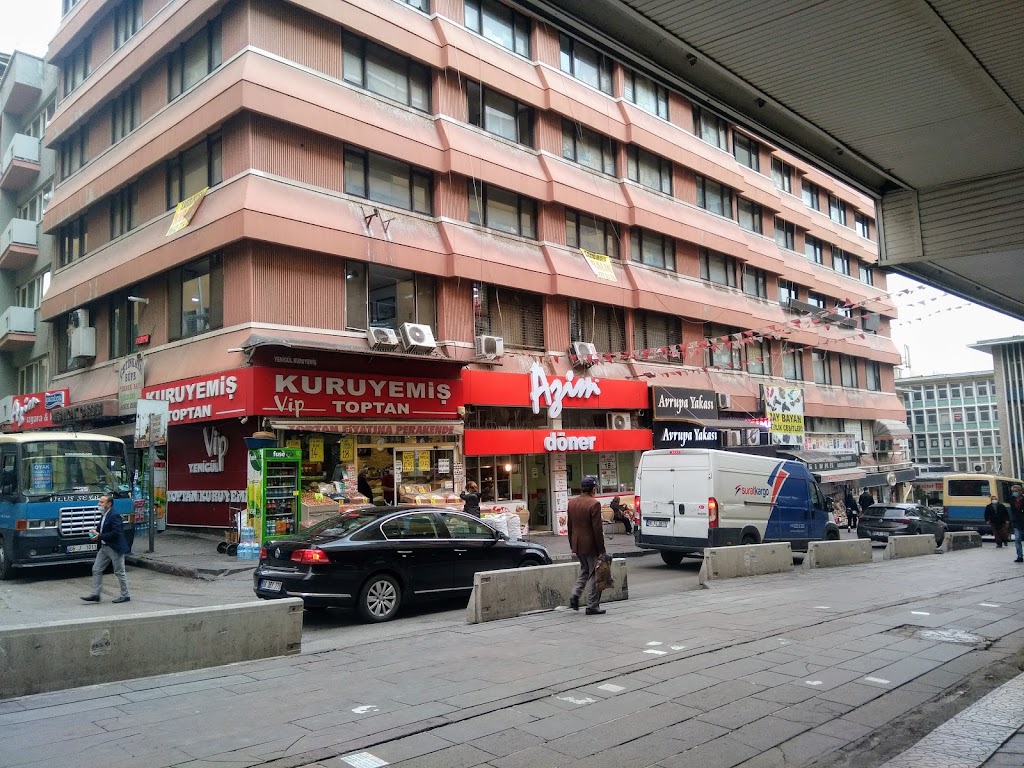 Alsancak çarşısı