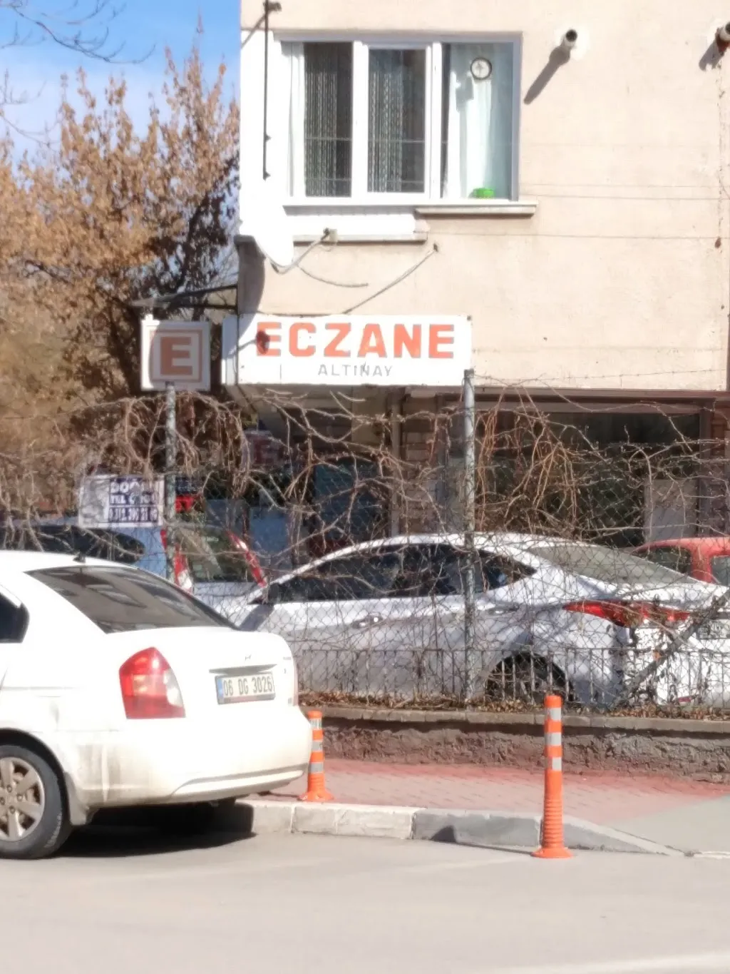 ALTINAY ECZANESİ