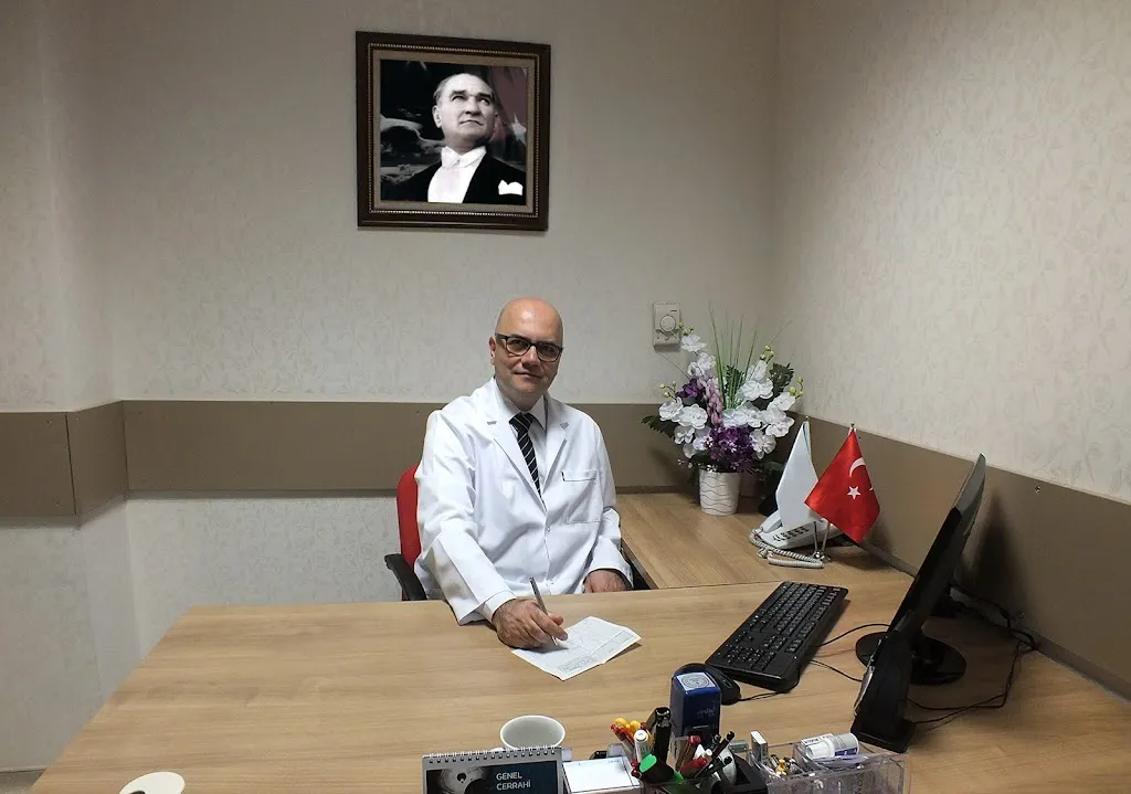 Ankara Genel Cerrah Prof. Dr. Mahmut Can Yağmurdur | Meme Kanseri Tedavisi| Meme Cerrahisi | Genel Cerrahi ve Cerrahi Onkoloji Uzmanı