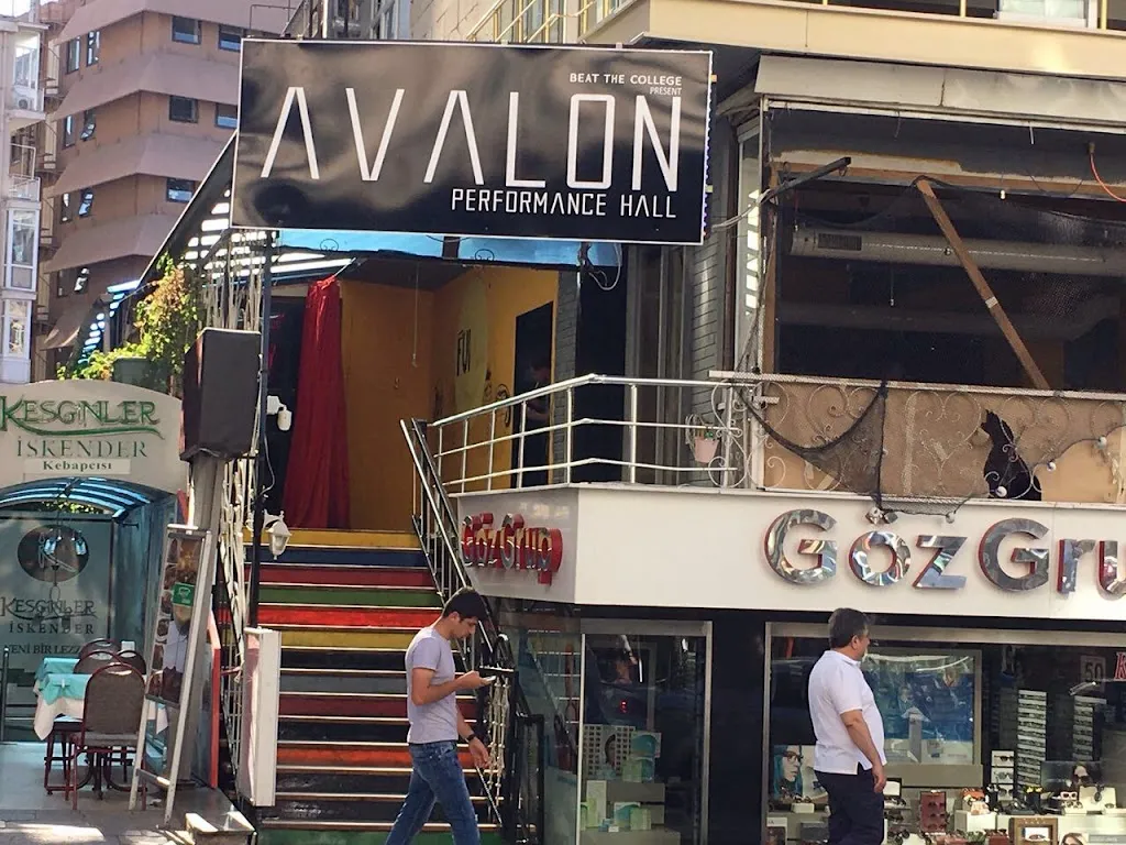 Avalon Club