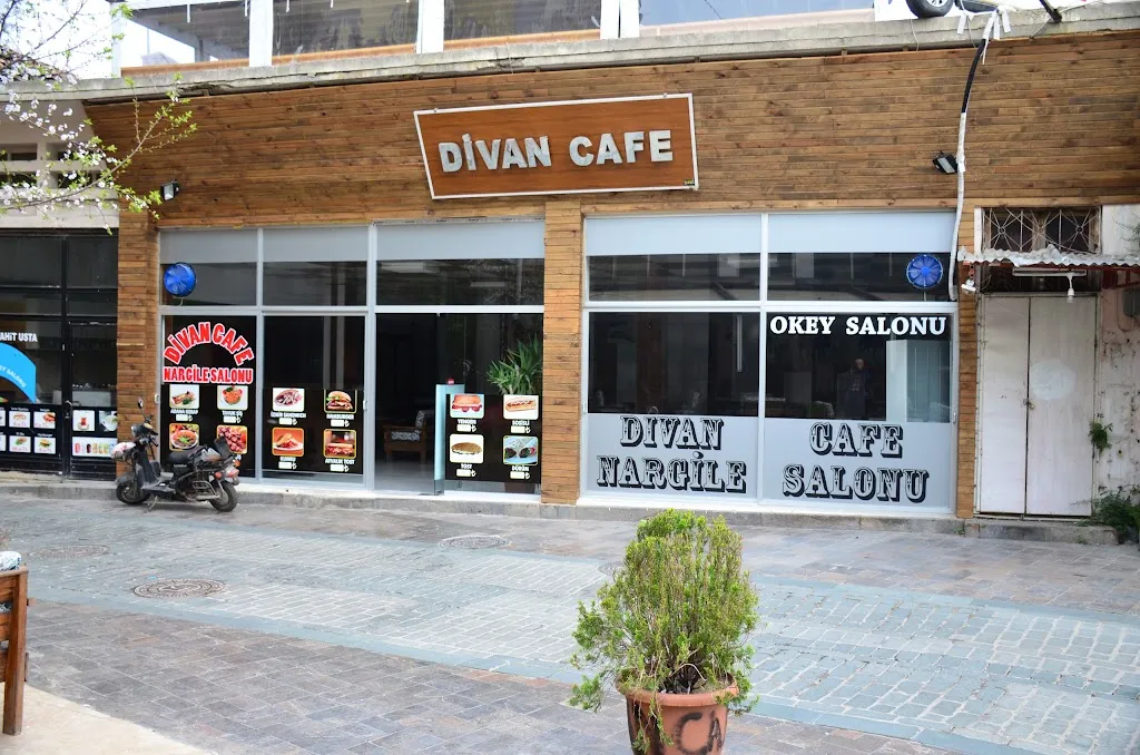 Divan Cafe