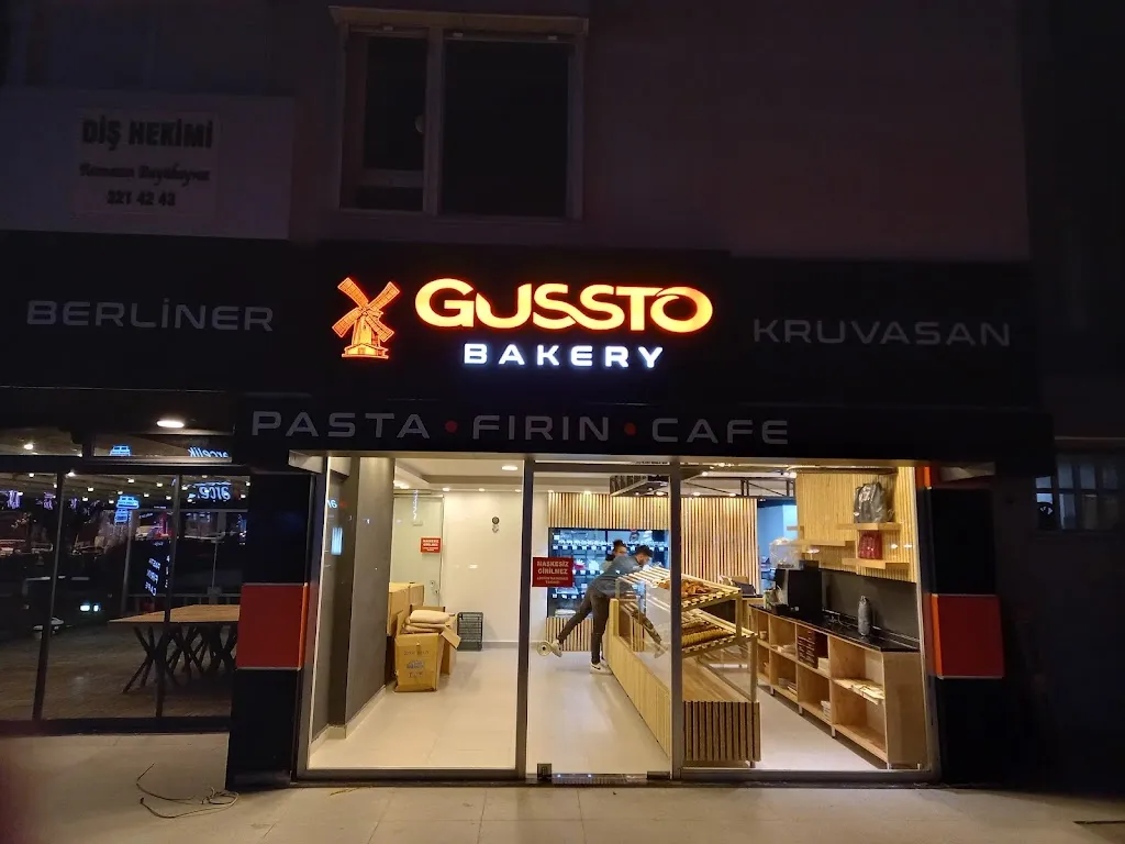 Gussto Bakery Lara