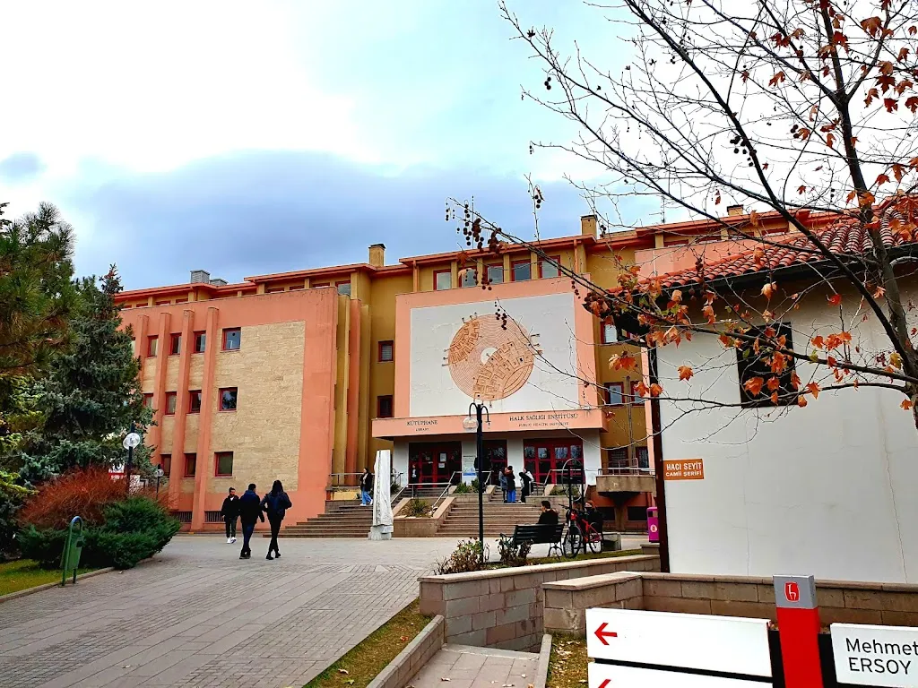 Hacettepe Üniversitesi Tıp Merkezi Kütüphanesi