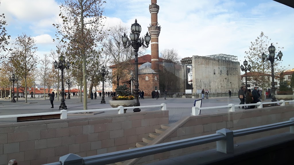 Hennes Tour Ankara Şubesi