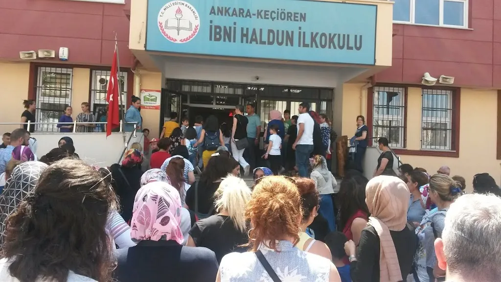 İbni Haldun İlkokulu