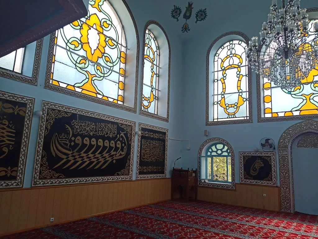 İsmet Oğultürk Cami