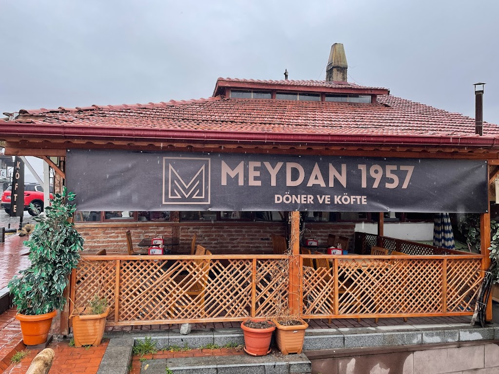 Meydan 1957 - Döner ve Köfte