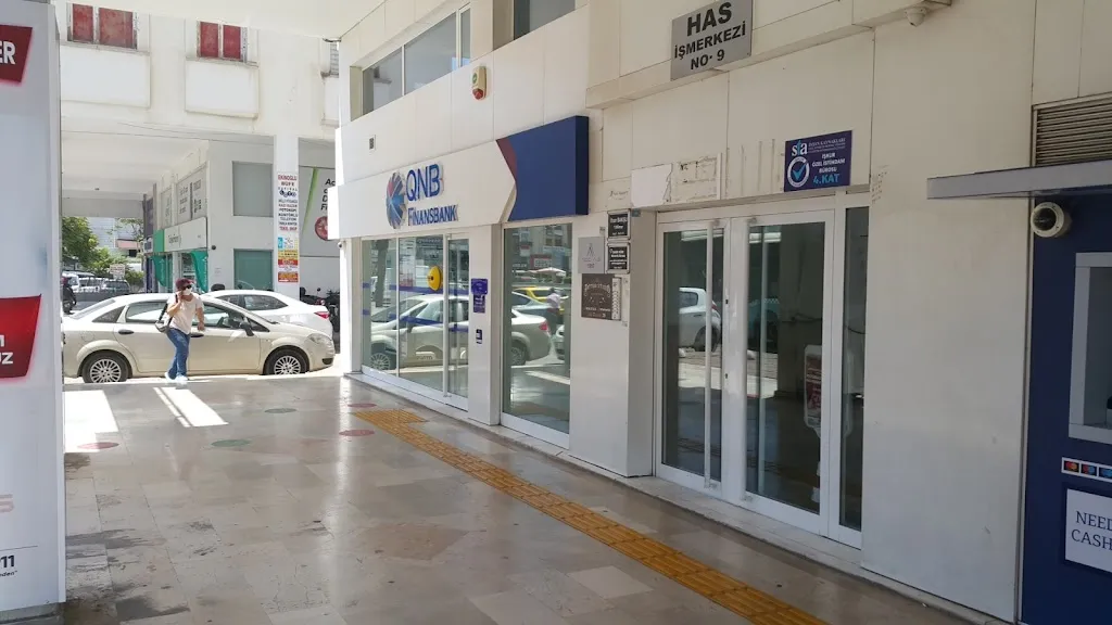 QNB Finansbank Antalya Şubesi