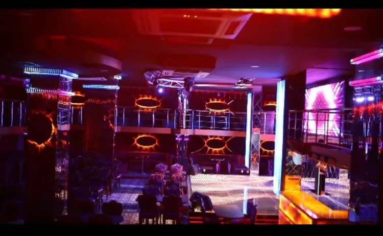 Yakut Night Club