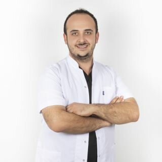 Diş Hekimi Yunus Emre Ağdacı ( Oral İmplantoloji)