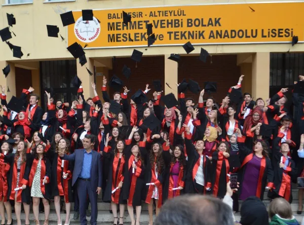 Mehmet Vehbi Bolak İlköğretim Okulu