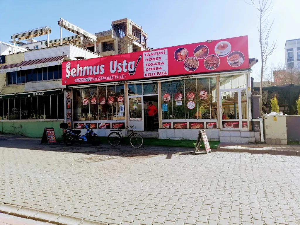 Şehmus Usta Izgara Döner Tantuni Salonu