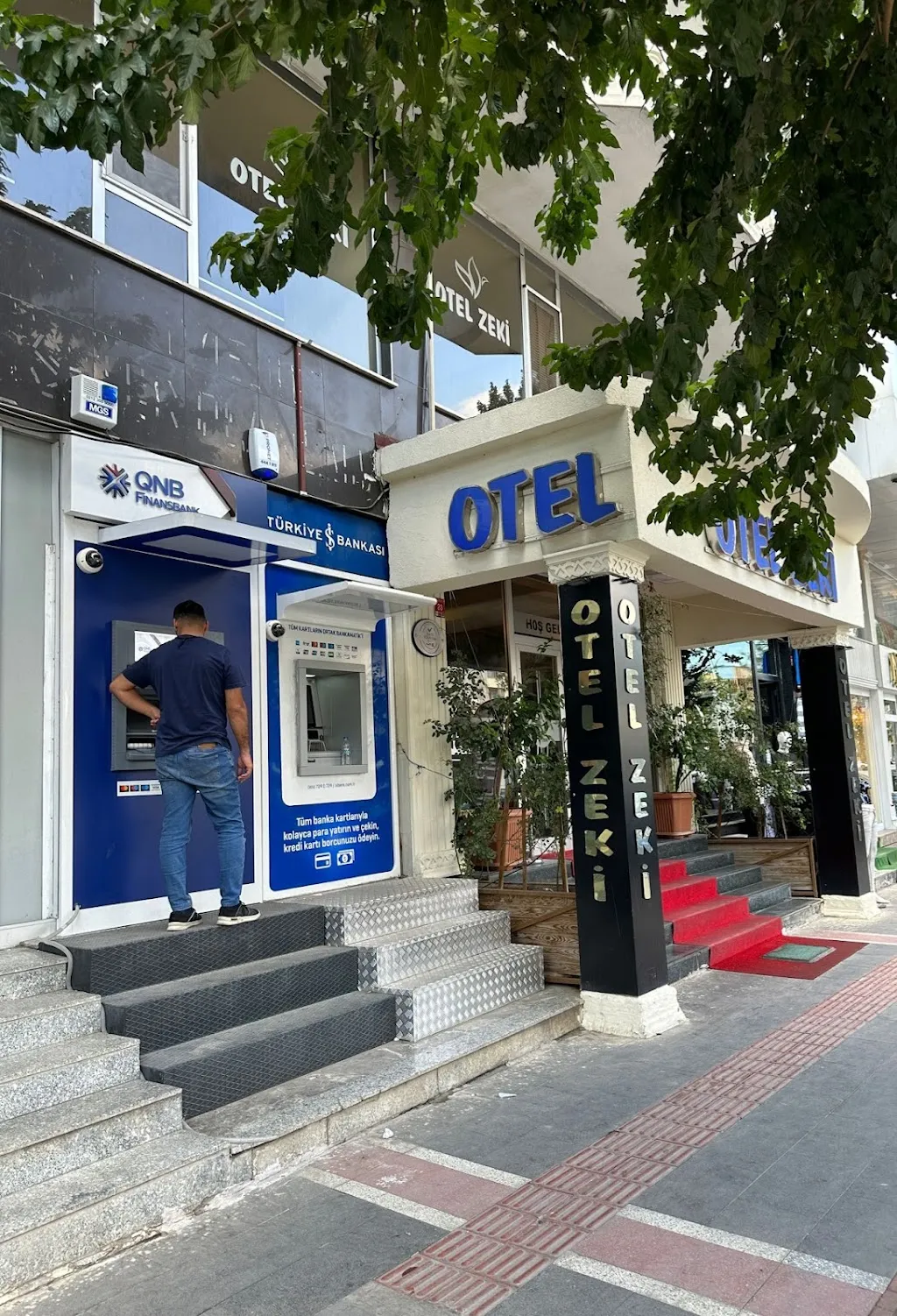 Türkiye İş Bankası Bankamatik