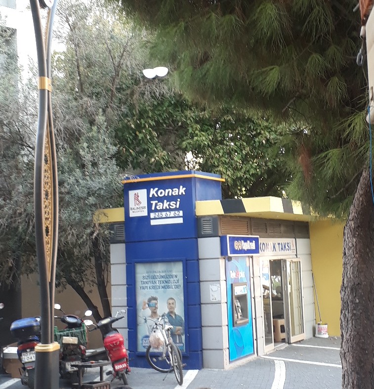 Yapı Kredi atm