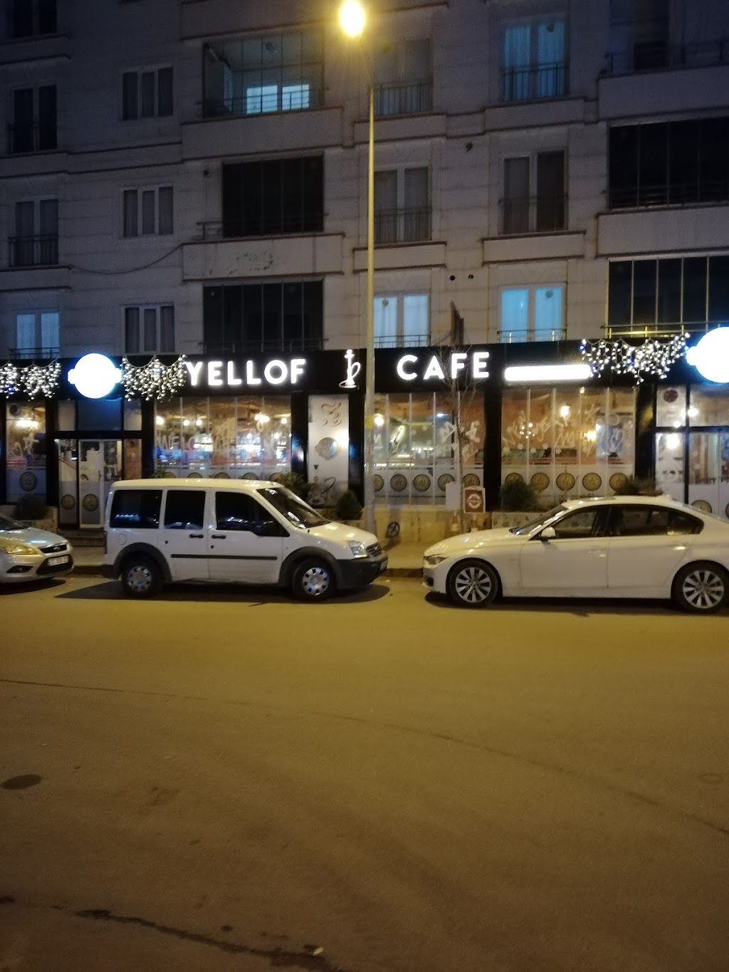 Yellof cafe