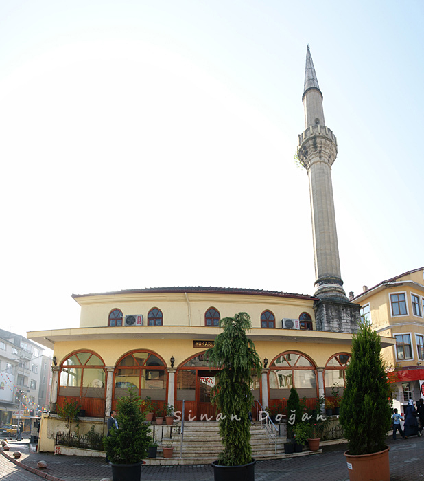 Yukarı Halilbey Cami